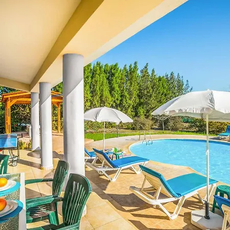 Hestia Villa Peyia
